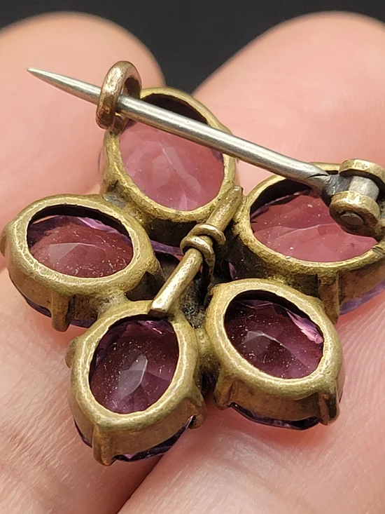 Antique Victorian Purple Paste Flower Brooch — 1880s–1910s Brass Five-Petal Pin - Picture 5 of 7